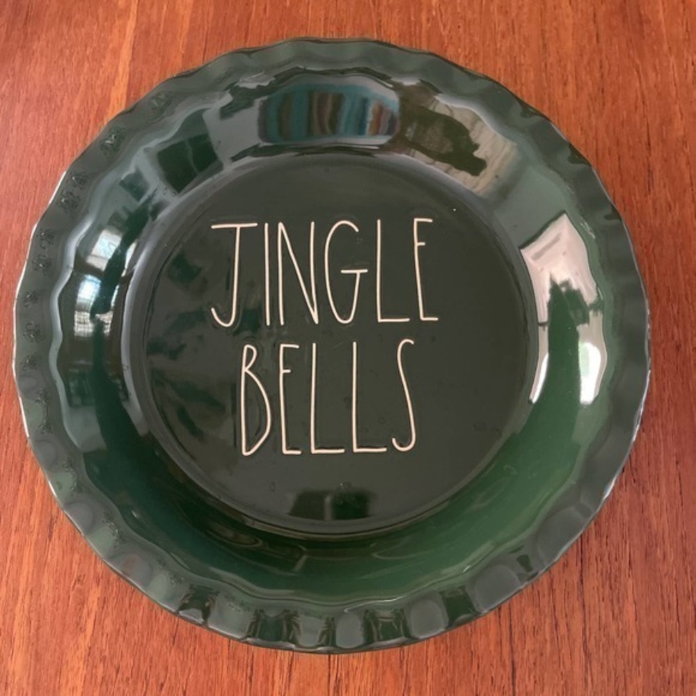 RAE DUNN ARTISAN COLLECTION JINGLE BELLS PIE PLATE